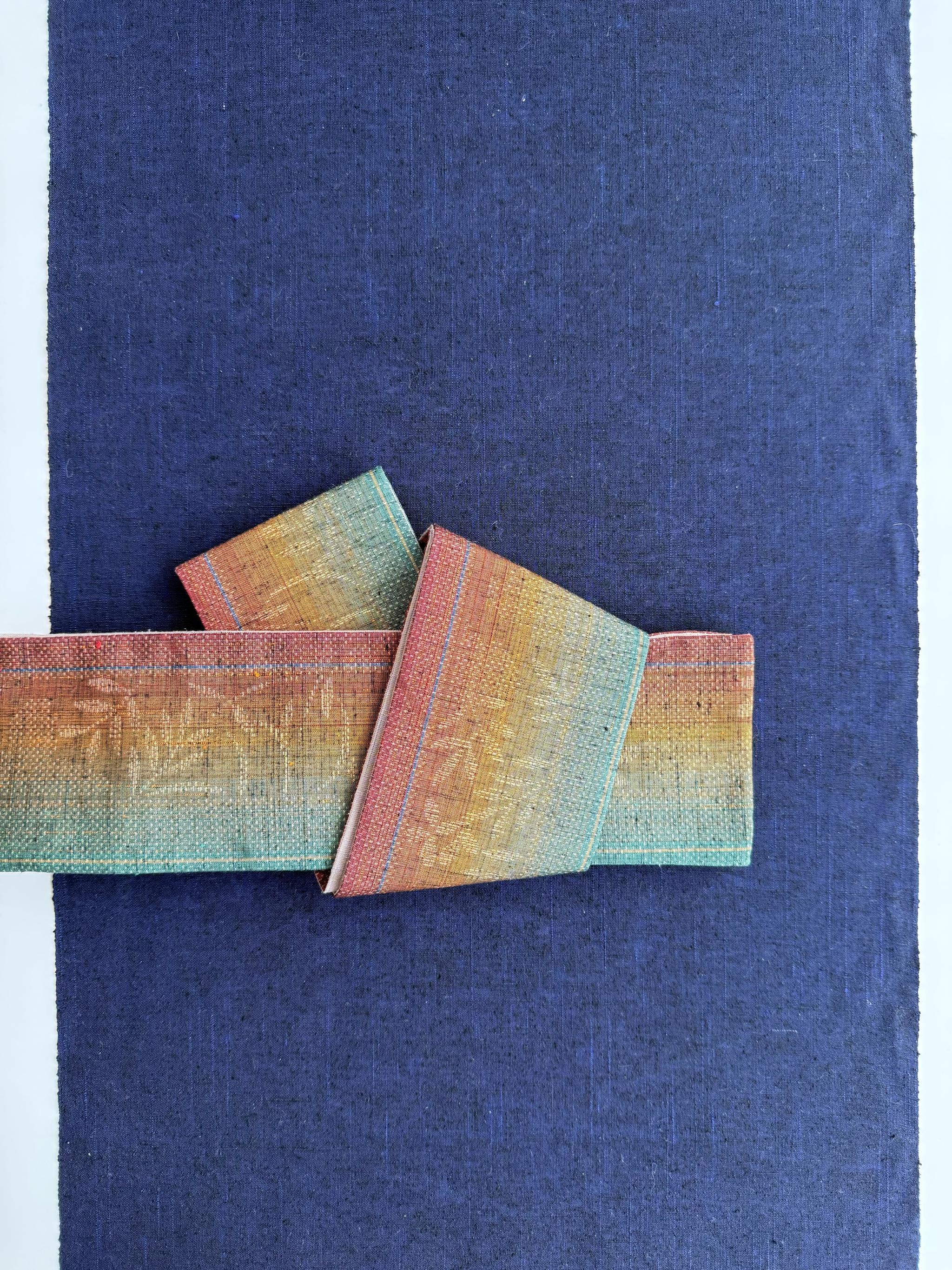 285号 角帯 男性 本場結城紬 グラデーション ×玉虫色紬 くすみ紫 リバーシブル 正絹