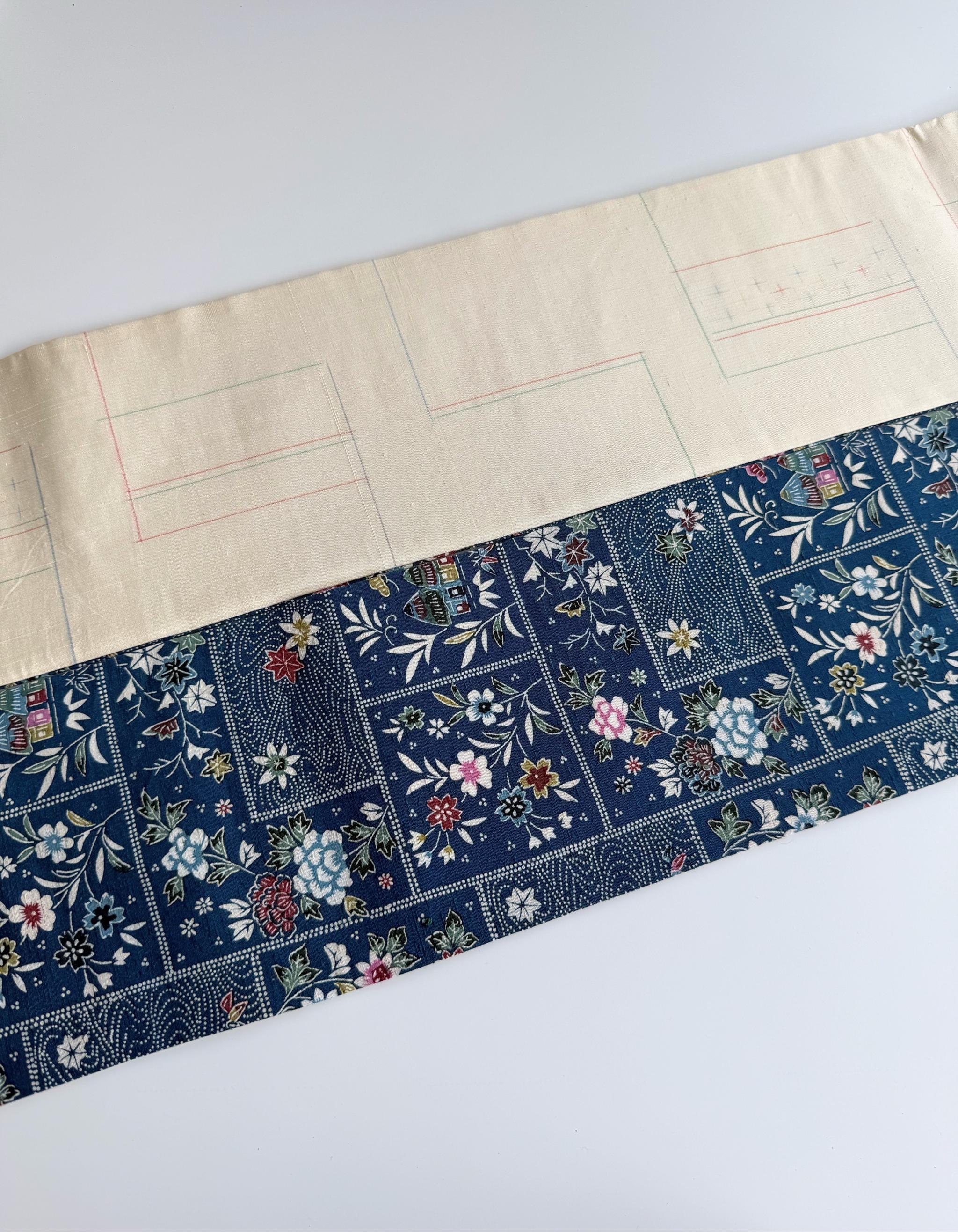 317号 半幅帯 結城紬 紺 花柄 × アイボリー ライン紬 正絹 リバーシブル アイボリー紬は最後の一点 | 14枚目